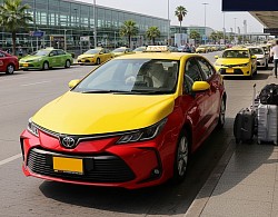 แท็กซี่ขอนแก่น แท็กซี่สนามบินขอนแก่น Khonkaen Airport TAXI แท็กซี่ขนาดใหญ่ 7ที่นั่ง Private TAXI จองแท็กซี่ล่วงหน้า ลด10% BOOK TAXI เหมารถตู้ เช่ารถตู้ พร้อมคนขับ แท็กซี่นำเที่ยว รถเหมา รถรับจ้าง รับทำทัวร์ บริการแท็กซี่รับส่งทั่วไทย
